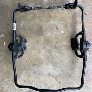 UPPAbaby car seat adapter for Chico car seat (stroller made before 2015)